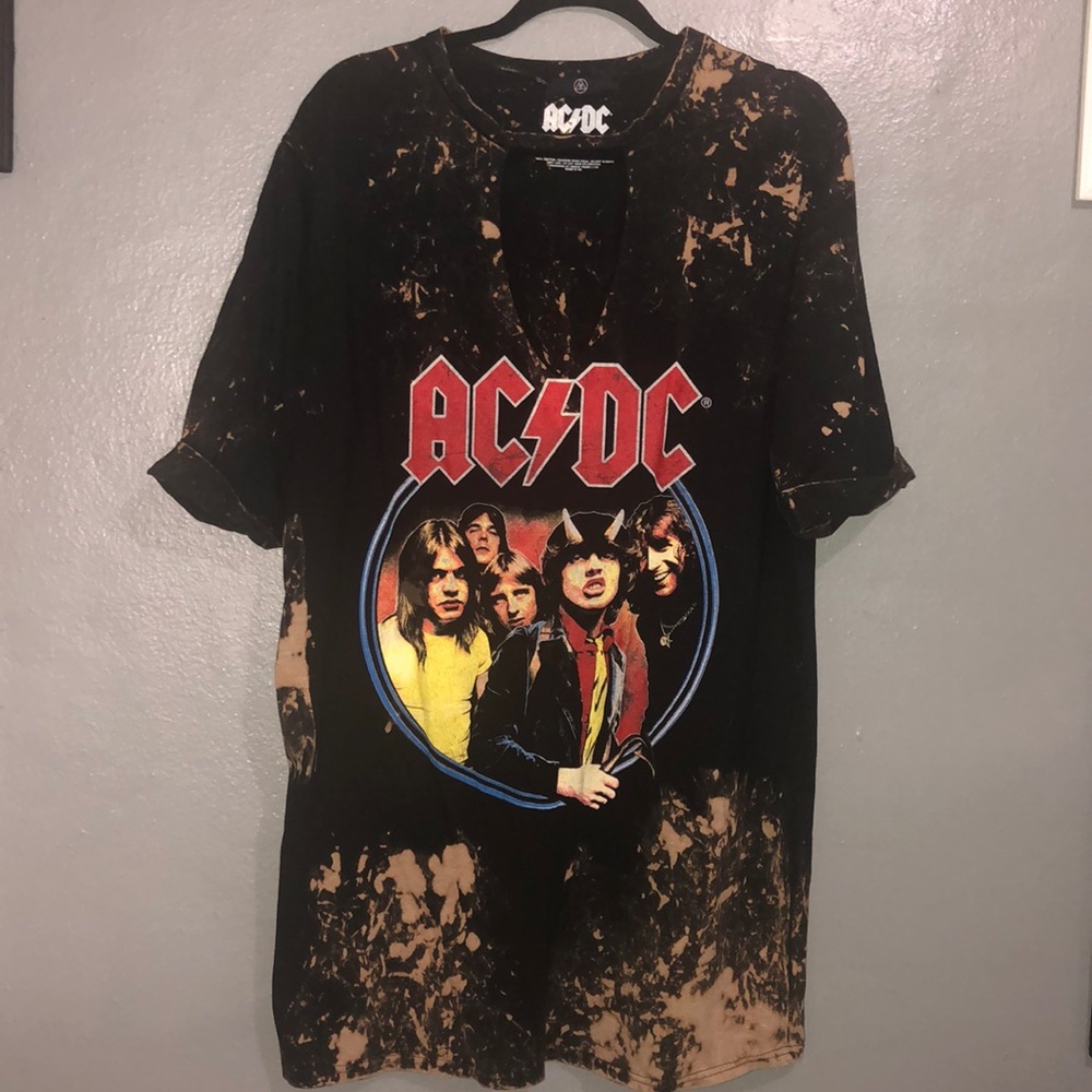 T-shirt dress (worn once)